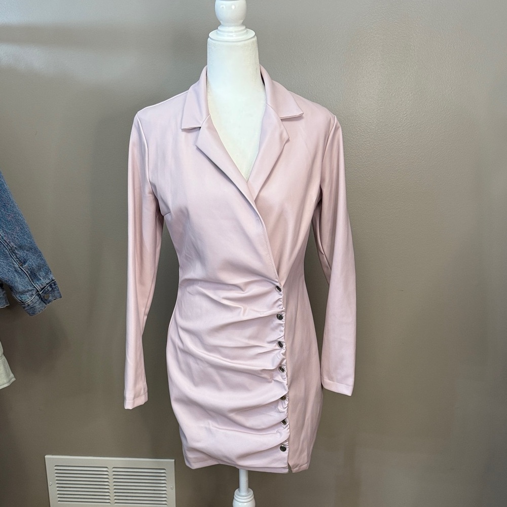 Missguided + Light Pink Long Sleeve Ruched Dress